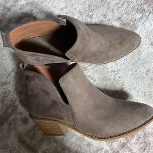 Corky booties size 10 never worn